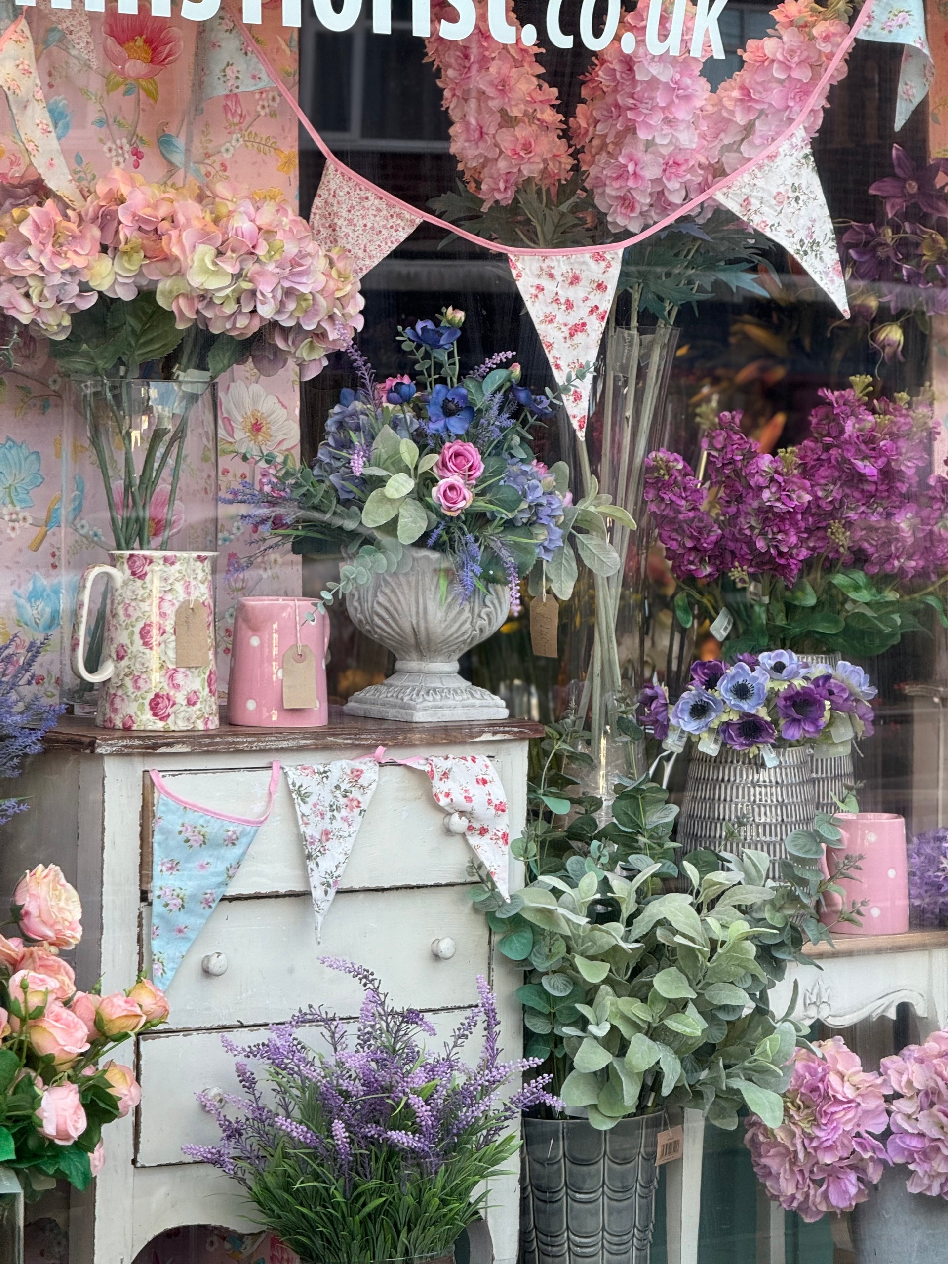 Flower Delivery Wigan Flowers by Hills Florist, Orrell, Wigan